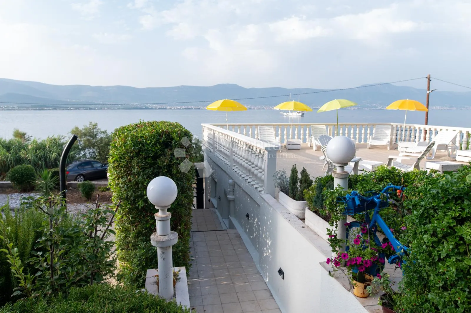 kuća prvi red uz more - dvojna kuća u arbaniji, trogir - slika 10