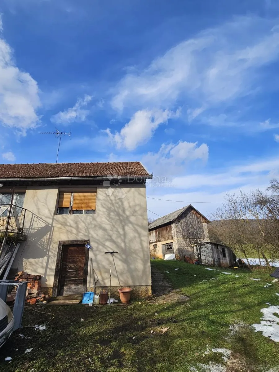 otočac-kuća za renovaciju sa zemljištem (12380 m2) - slika 4