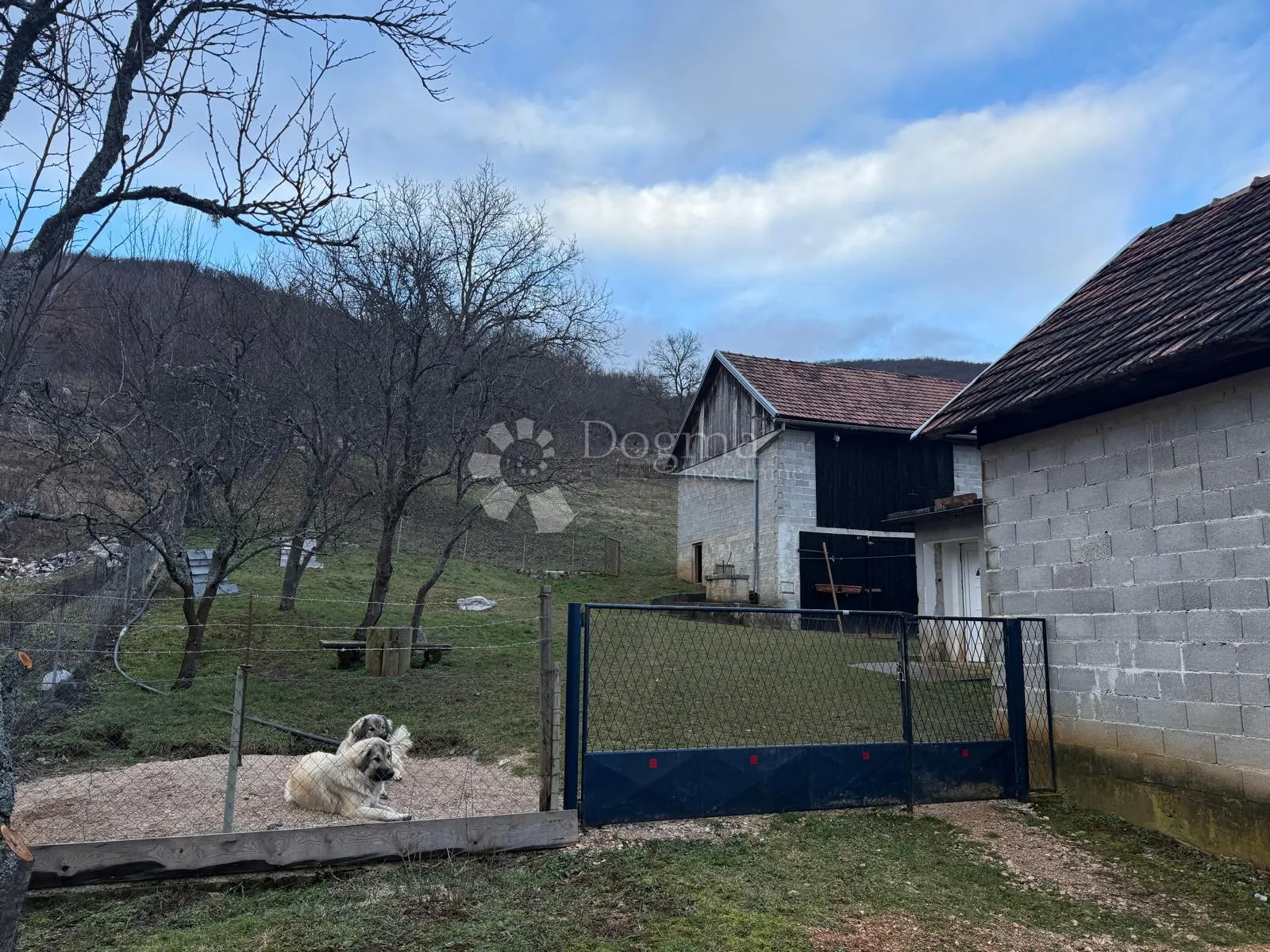 seosko imanje na osami s predivnim pogledom - slika 8