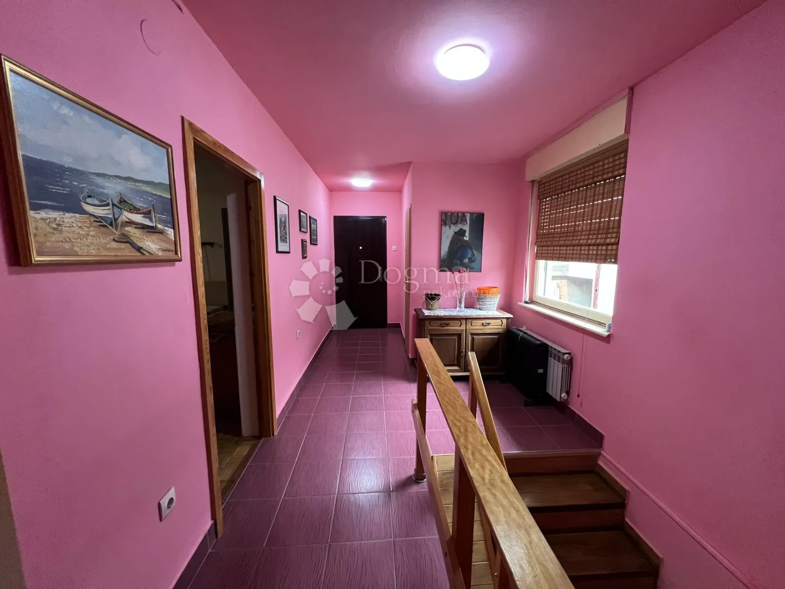 obiteljska kuća s garažom i gospodarskom zgradom - slika 9