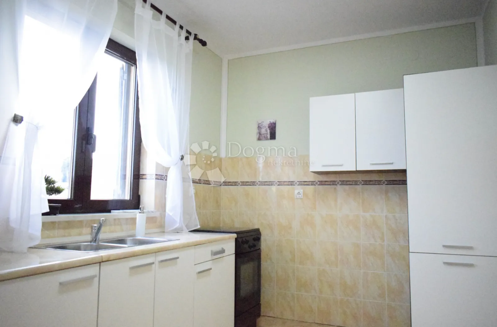 investicijska prilika! apartmanska kuća u neposrednoj blizini mora - slika 22