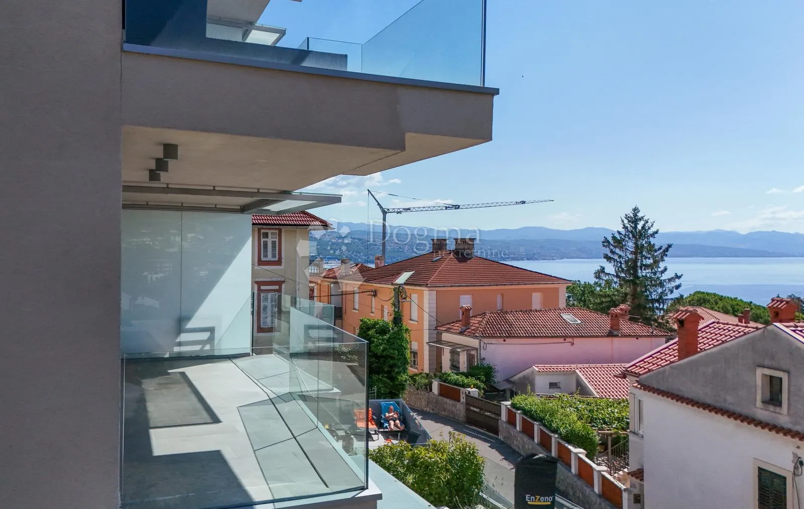 prodaja luksuznog stana u centru opatije, balkon, pogled - slika 21