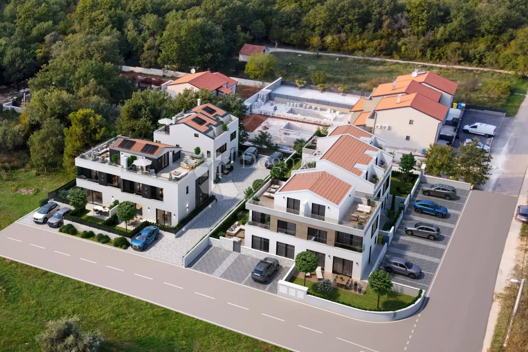 moderna obiteljska kuća s krovnom terasom i okućnicom - slika 12