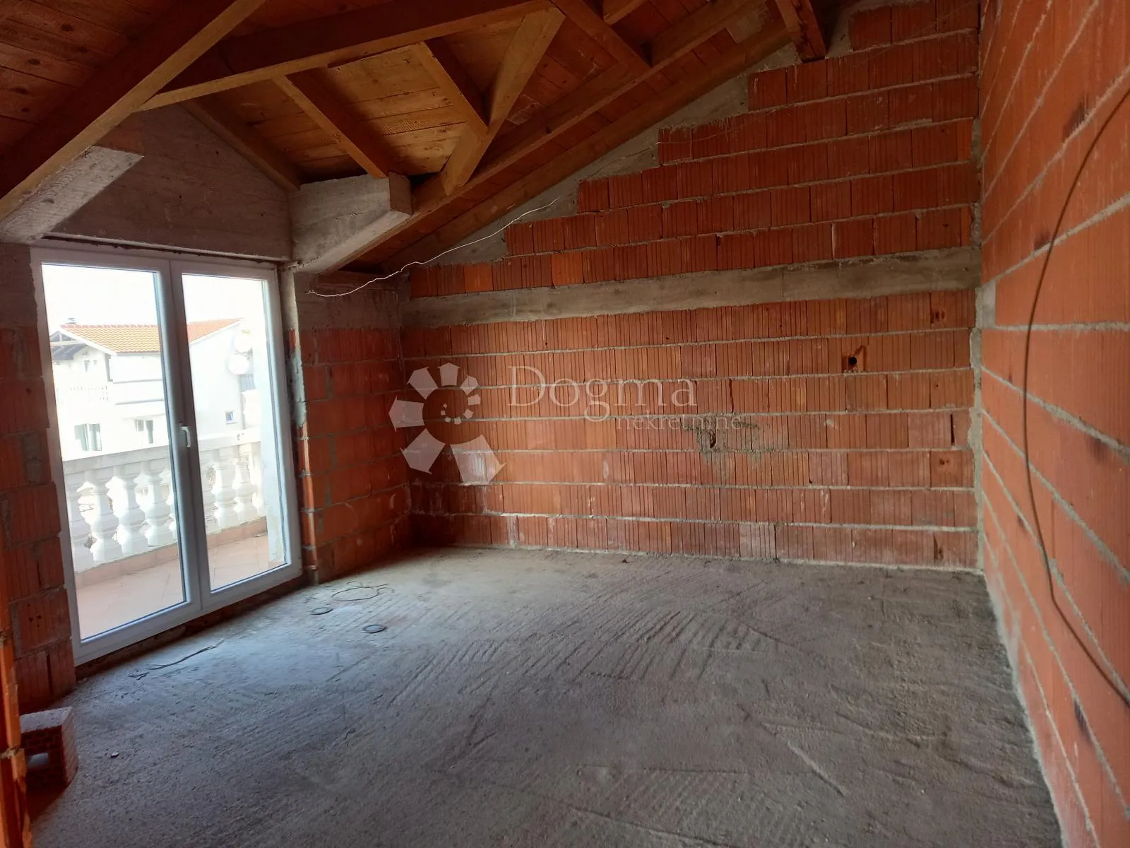vodice - kuća 800 m2 odlična prilika - slika 41