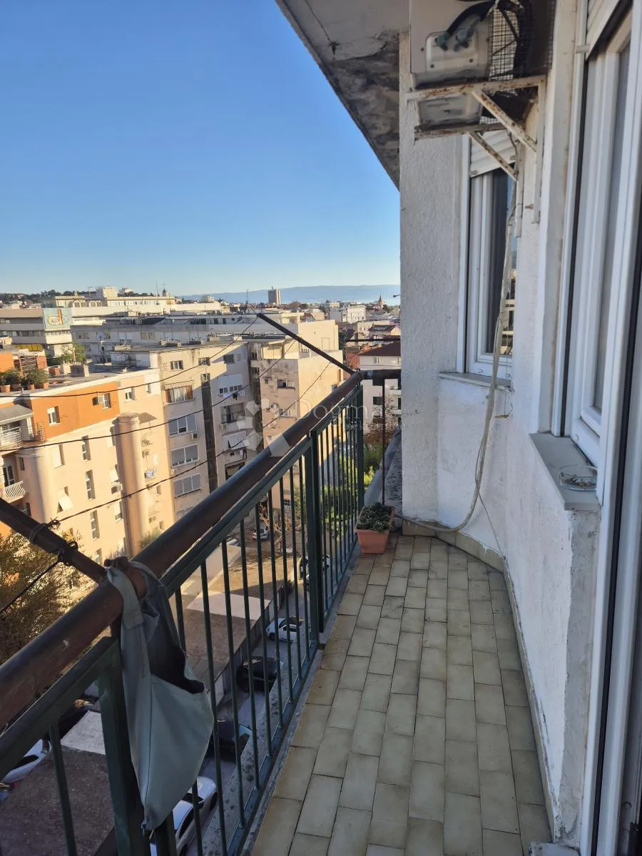 stan: lovret 58m2 sa 30m2 terase - slika 11