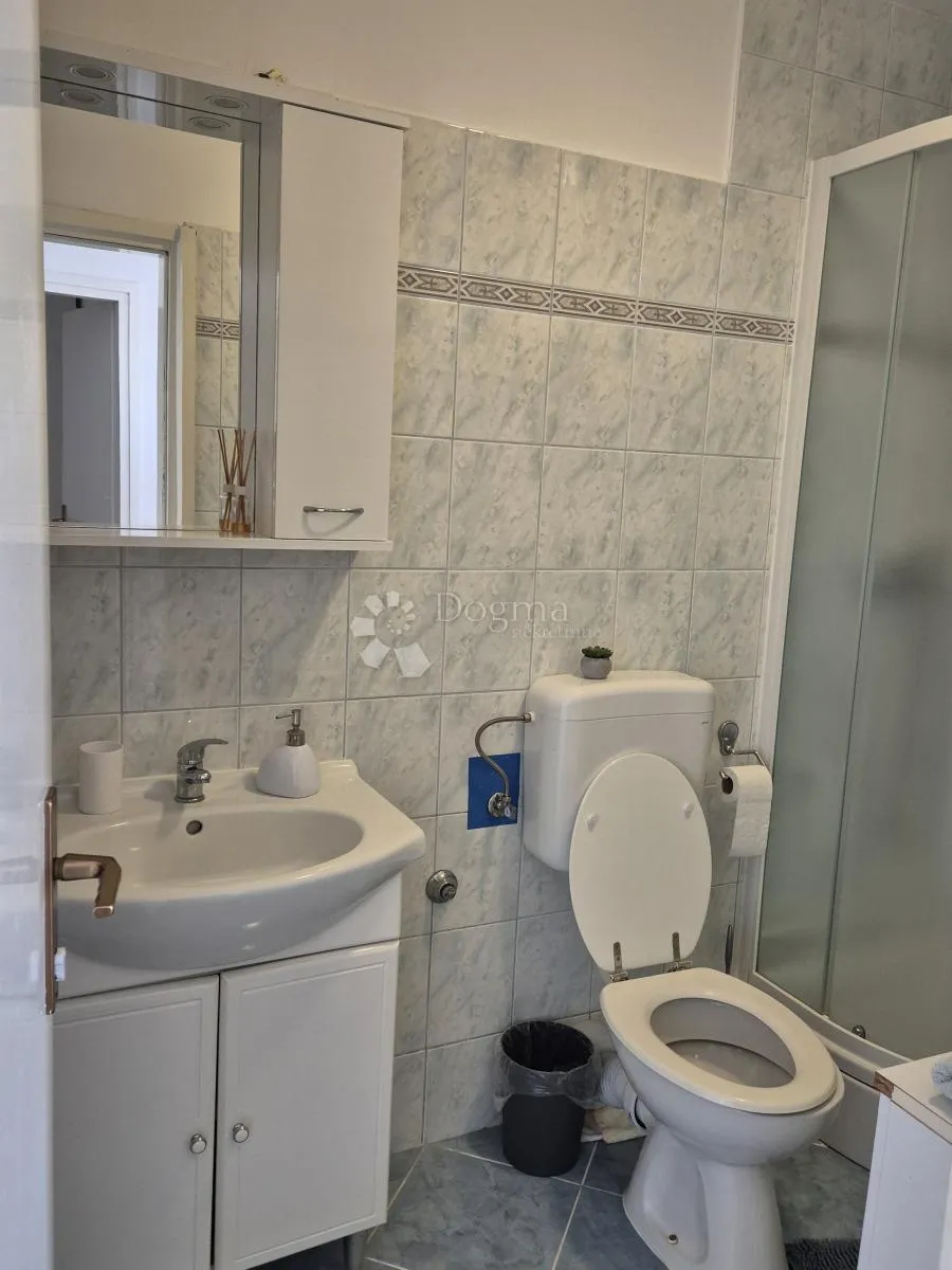 šibenik/zablaće- jedinstveni kompleks uz more: apartmanske kuće s teniskim terenom i bazenima - slika 50