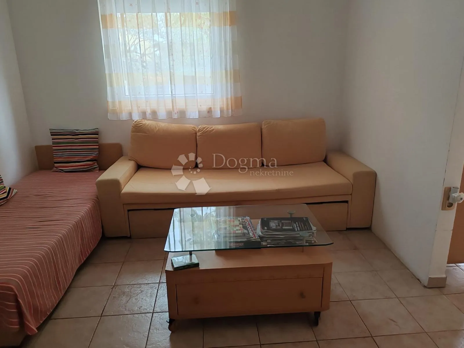 vodice-srima apartman 2.red od mora, privatni vrt+pm - slika 19