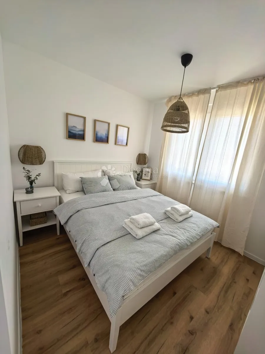 petrčane - s1 troetažni stan s pogledom na more, vrt, krovna terasa - slika 29