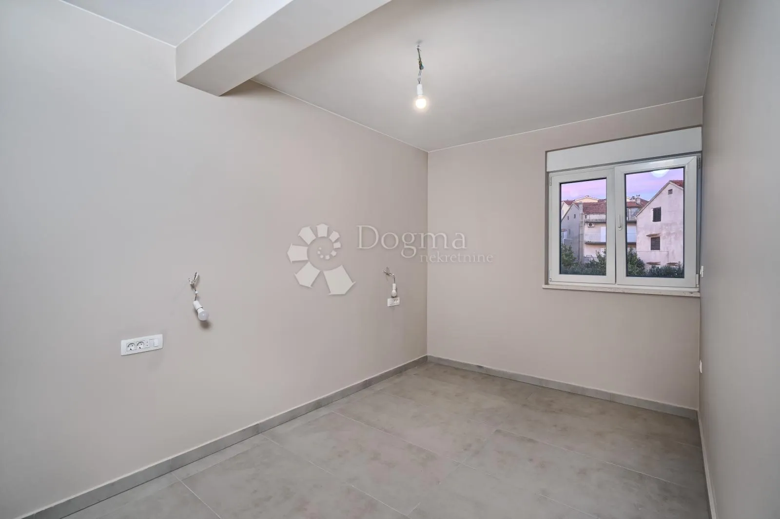 brodarica- penthouse 120m od mora as4 - slika 16