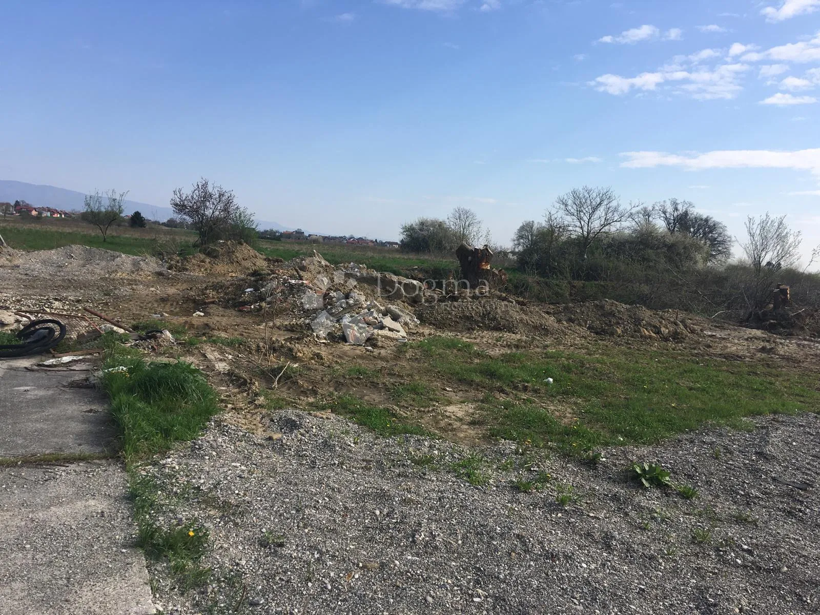 zagreb okolica -zemljište u građevnoj zoni - 6900 m2 - slika 7