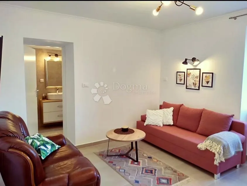 dugoročni najam – kuća lilla, 69 m² + 800 m² privatne okućnice, loborika - slika 13