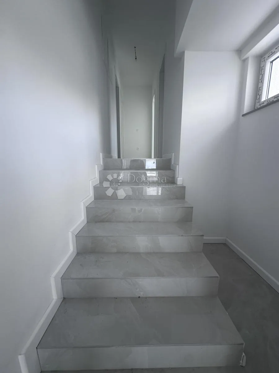 prodaje se penthouse novogradnja seline s2 - slika 9