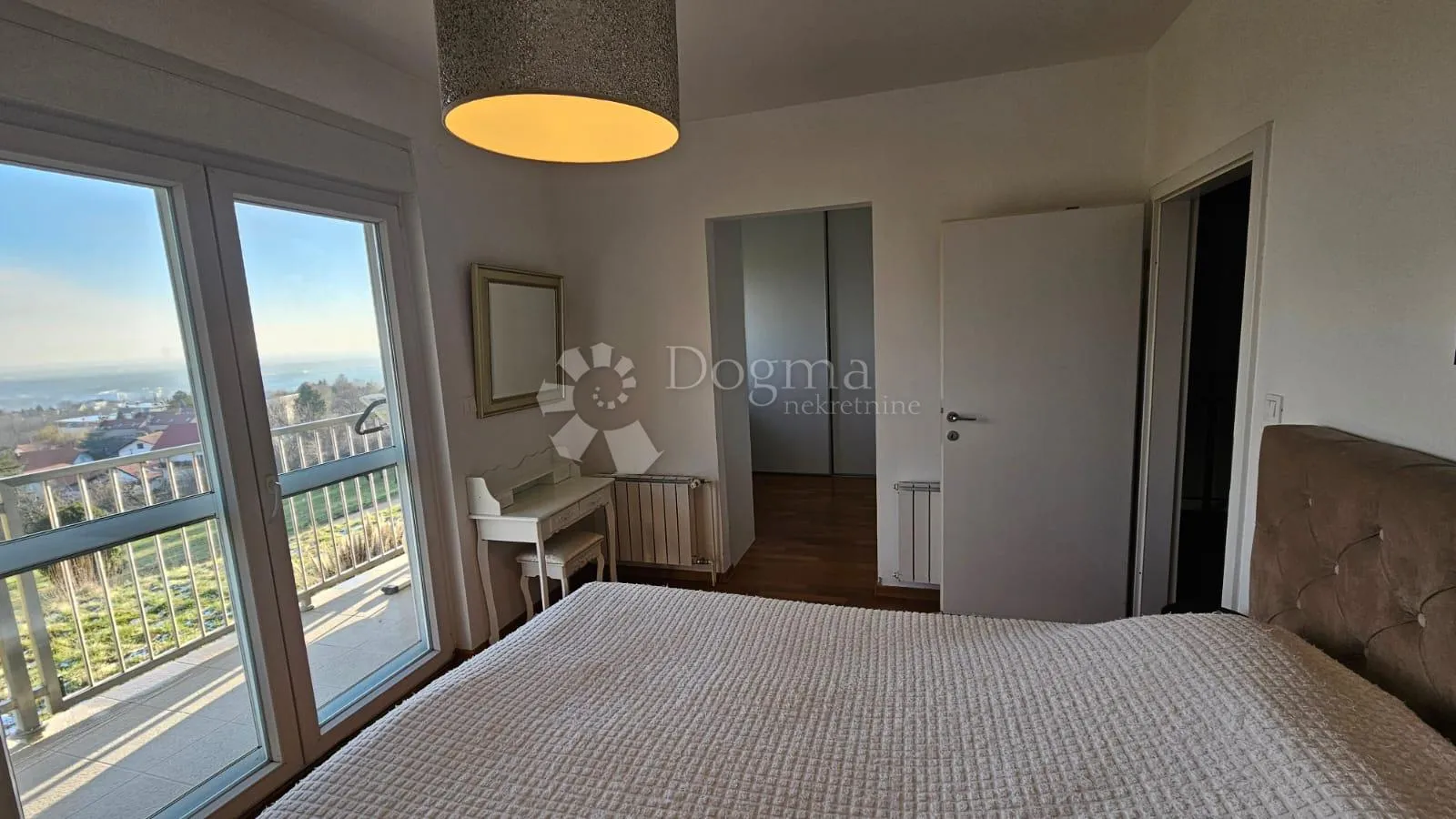 prekrasan stan s panoramskim pogledom - borčec - slika 14