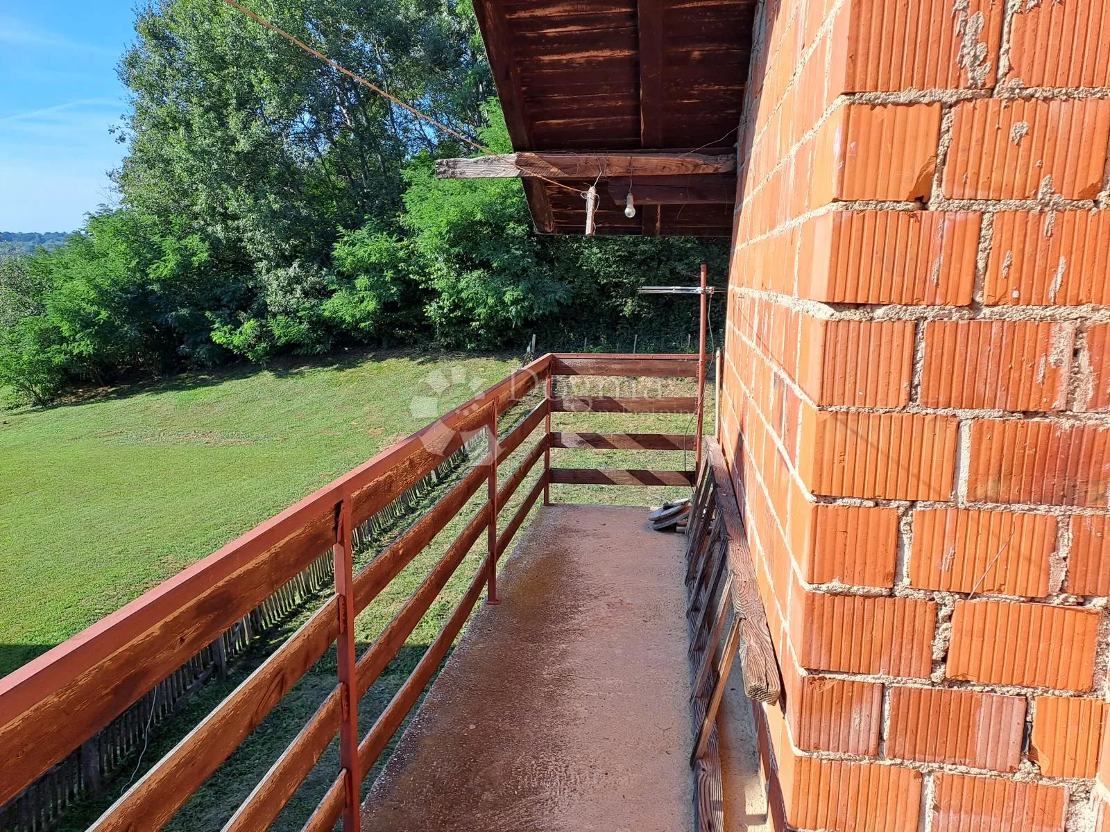 odlična kućica s 2 stana - slika 3