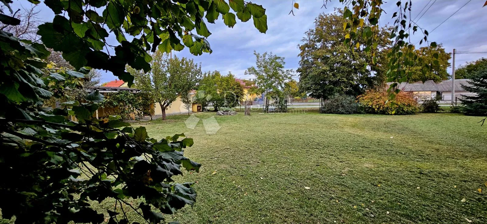 velika parcela za veliku priču – samatovci, 1.896 m² u centru mjesta! - slika 4