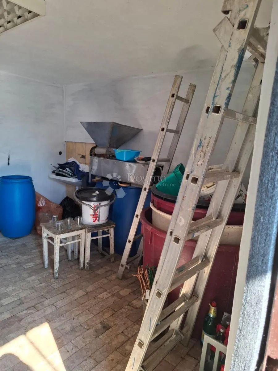 stražinec – klet s vinogradom, voćnjakom, površine 1.200 m² - slika 12