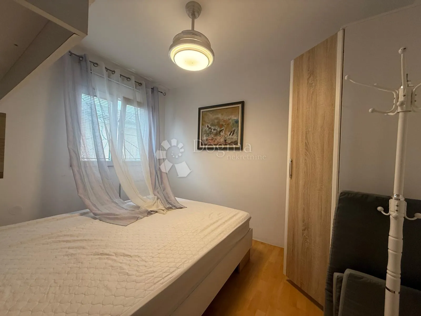 kuća s 2 stana - 300 m od mora - slika 26