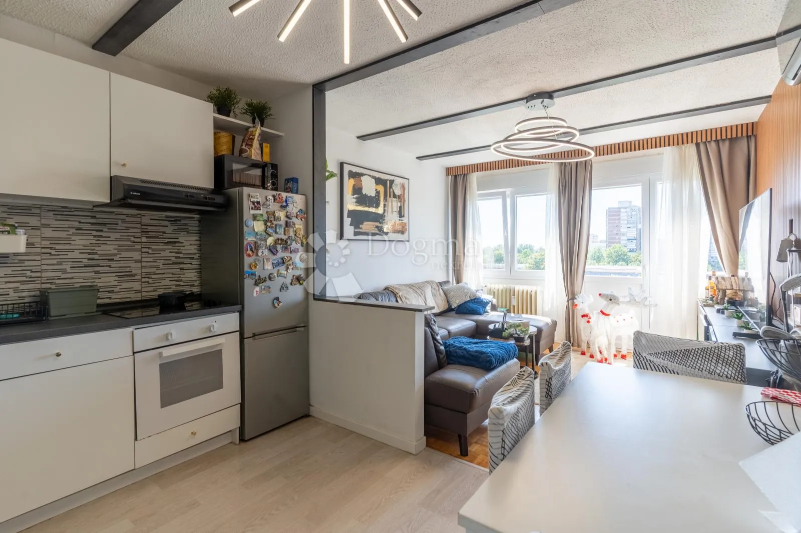 trosoban stan utrina - kompletno namješten - slika 5