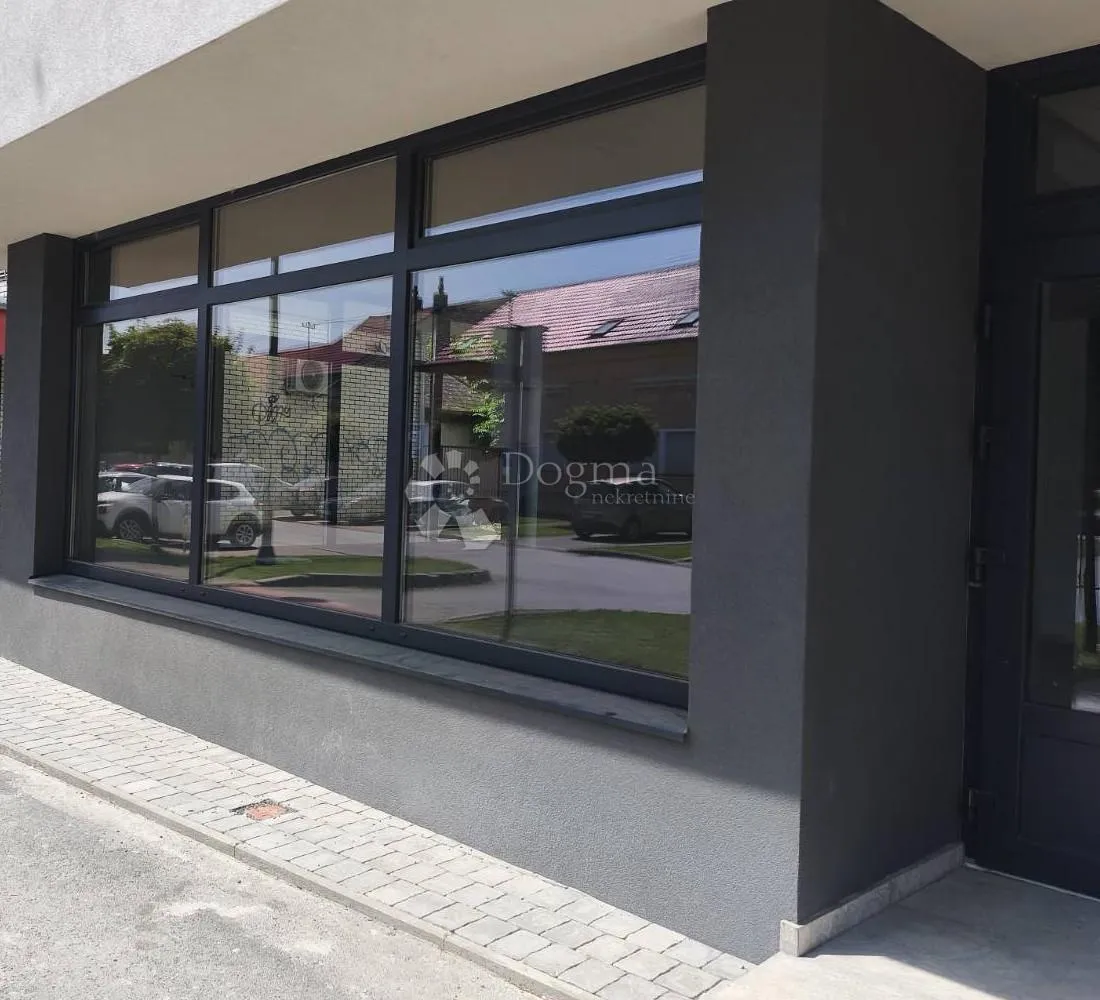 Moderan poslovni prostor u centru Darde! - Darda