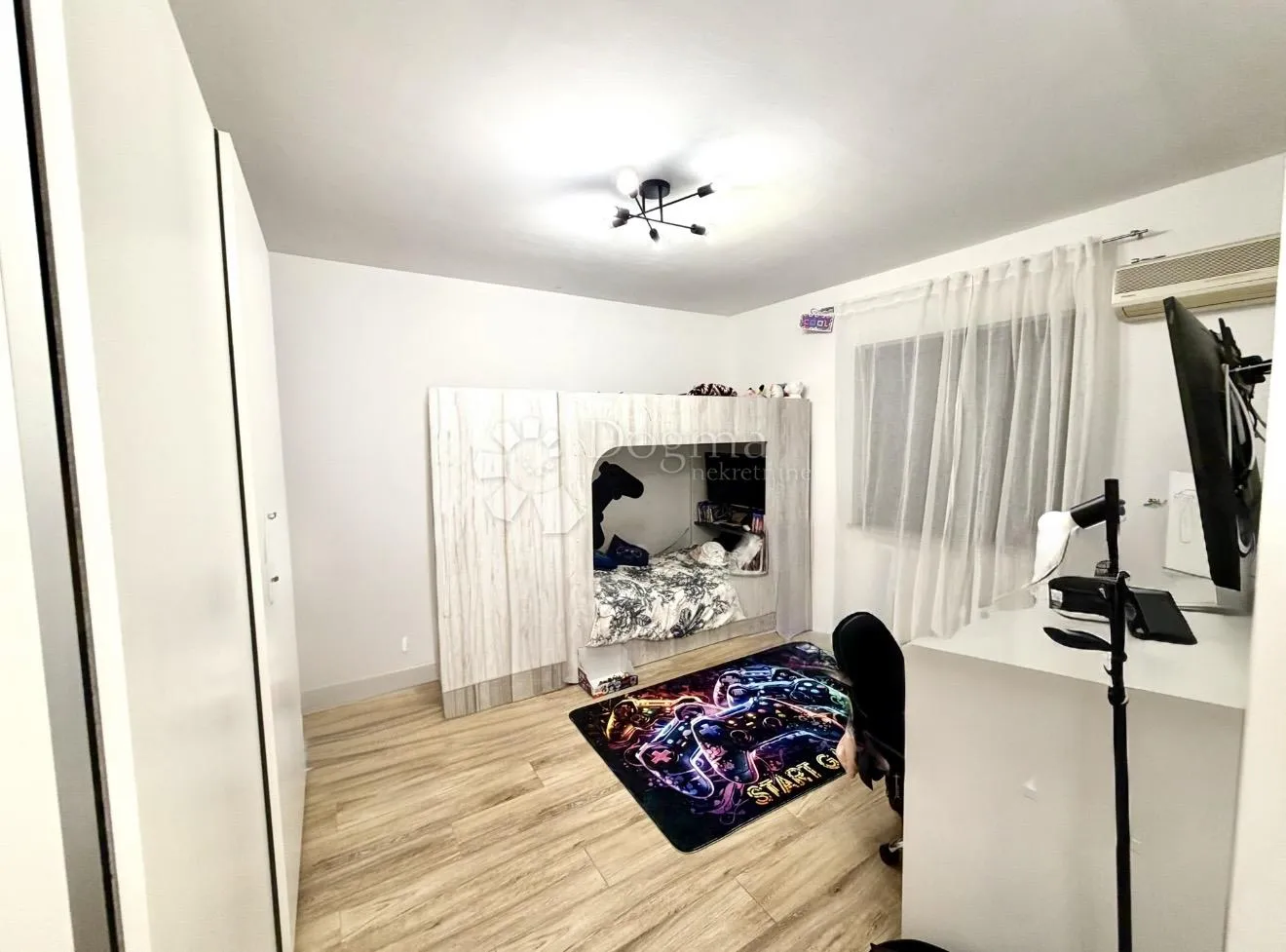 predivna kuća sa 4 stambene jedinice - rovinj - slika 29