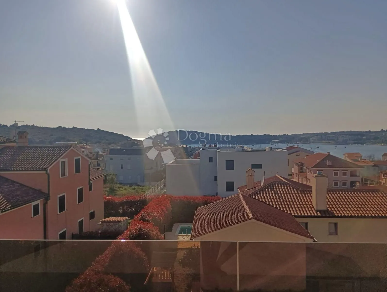 prekrasni penthouse s velikom terasom i pogledom na more! garaža! - slika 6