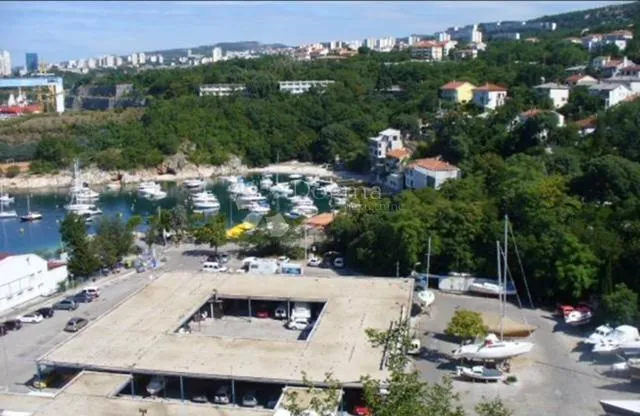 prestižni stan za najam u kostreni, 100 m od mora - slika 25