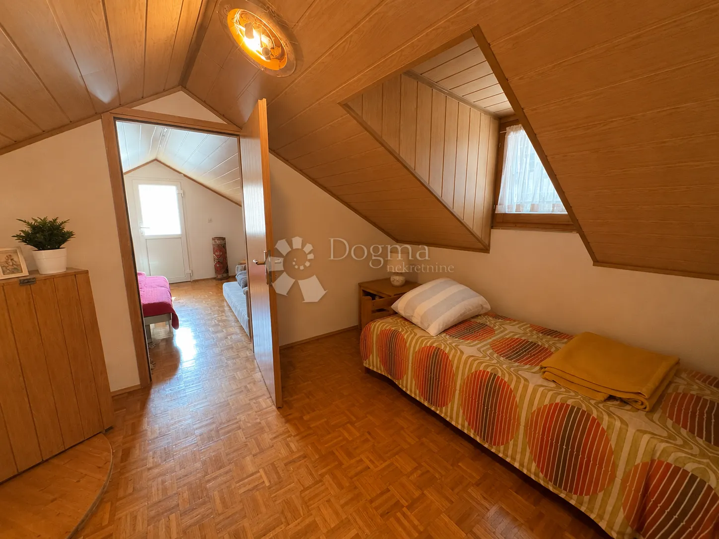 malinska centar - dvoetažni stan 117 m² - 400 m od mora - slika 12