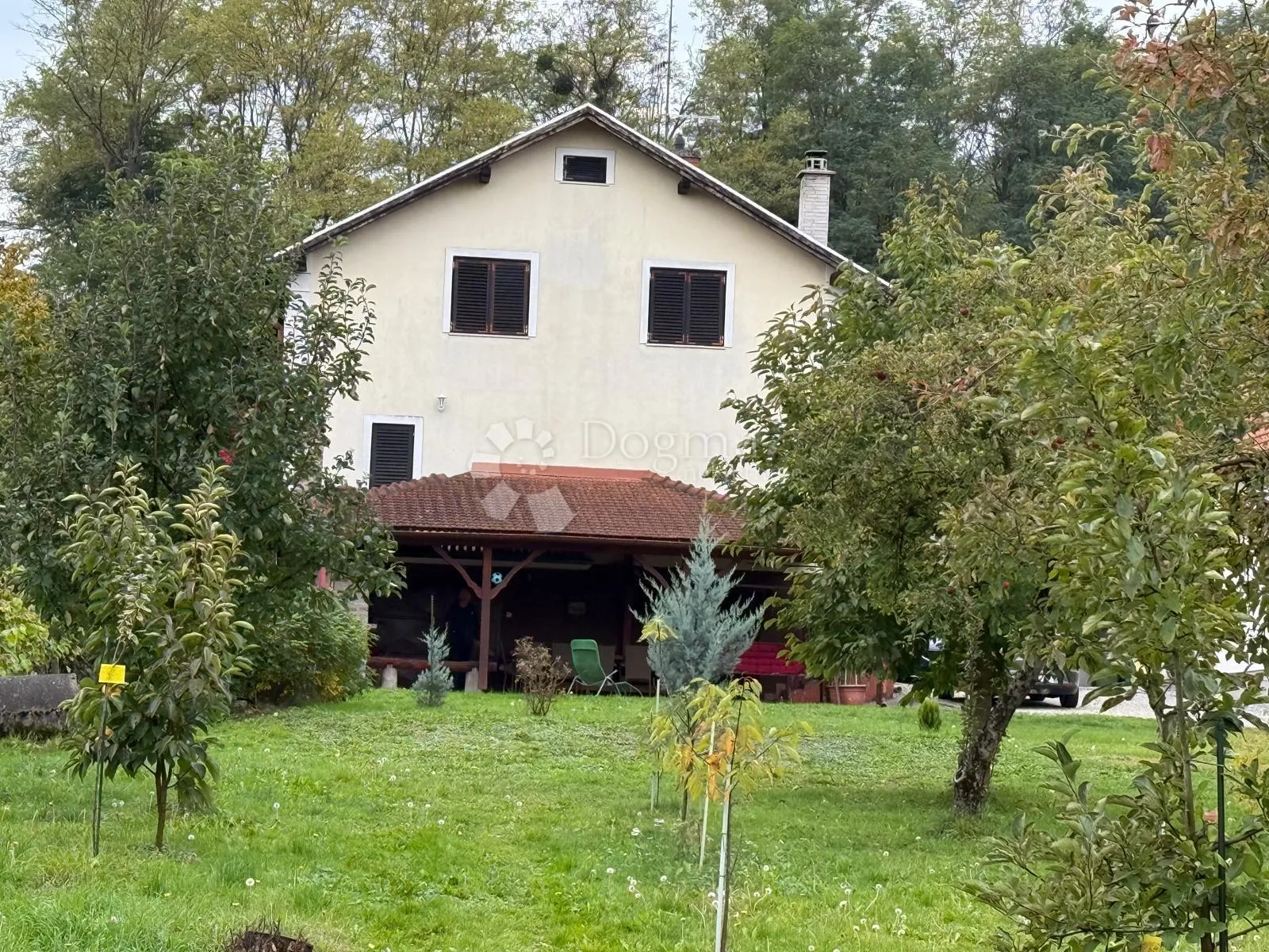 imanje u čalincu s romantičnom kurijom i modernom kućom - slika 11