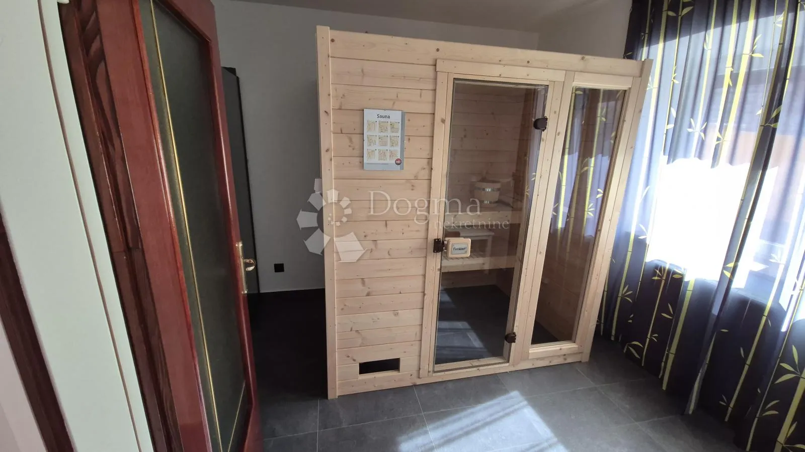 predivna kuća u okolici rijeke - slika 8