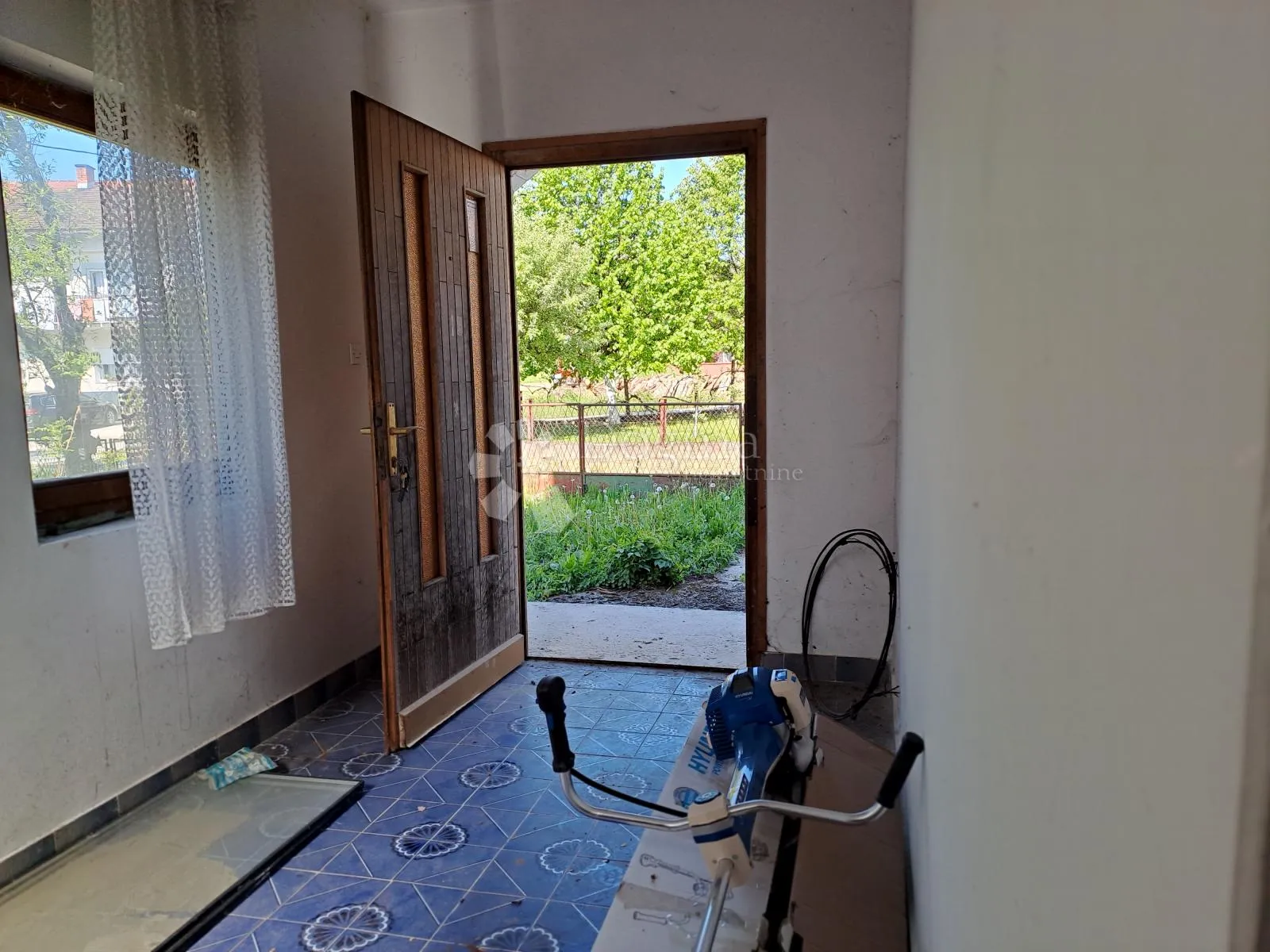 kuća za veliku obitelj ili mnogo radnika - slika 2