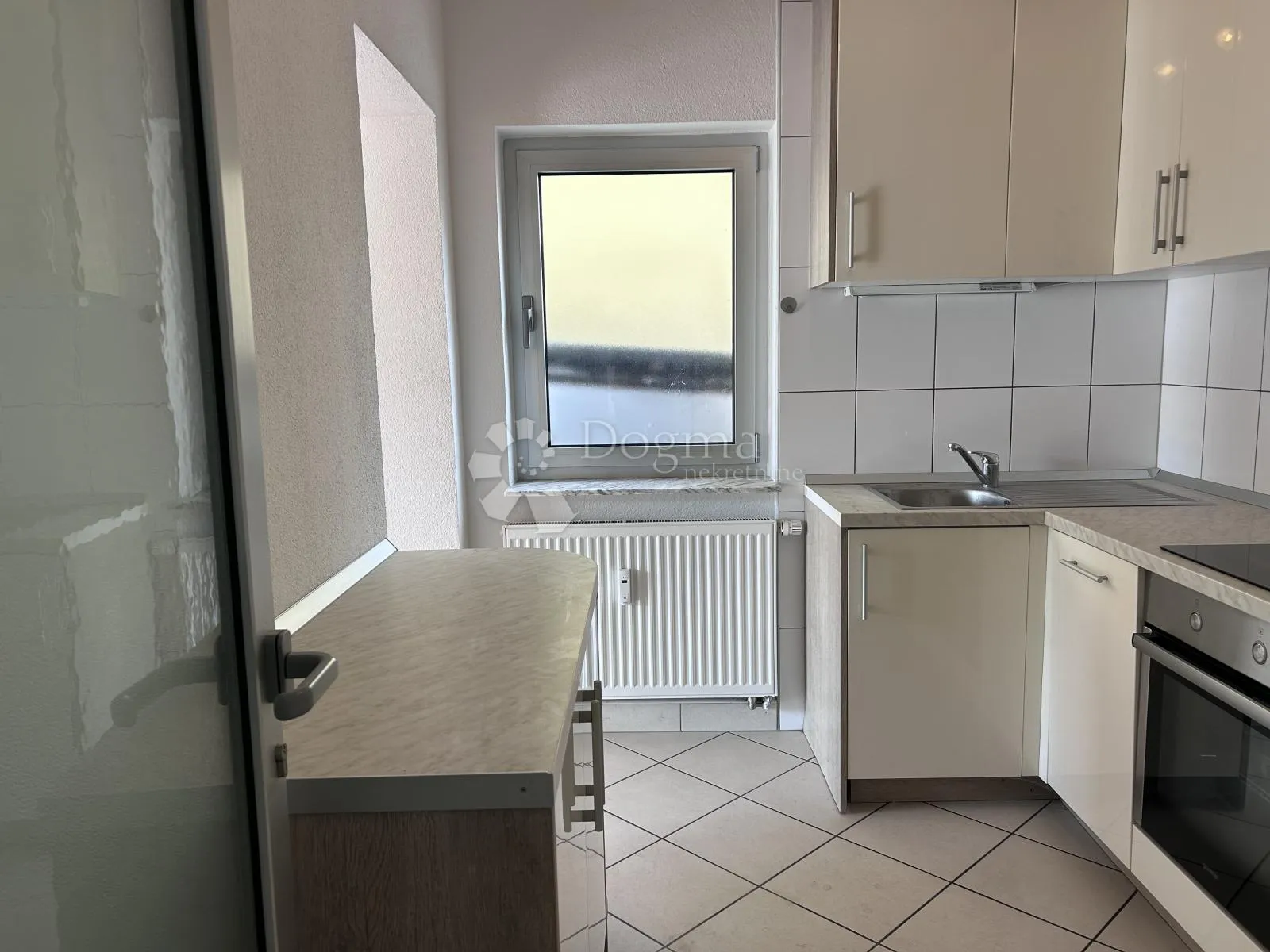 špansko, zakup poslovnog prostora 157 m2 - slika 10