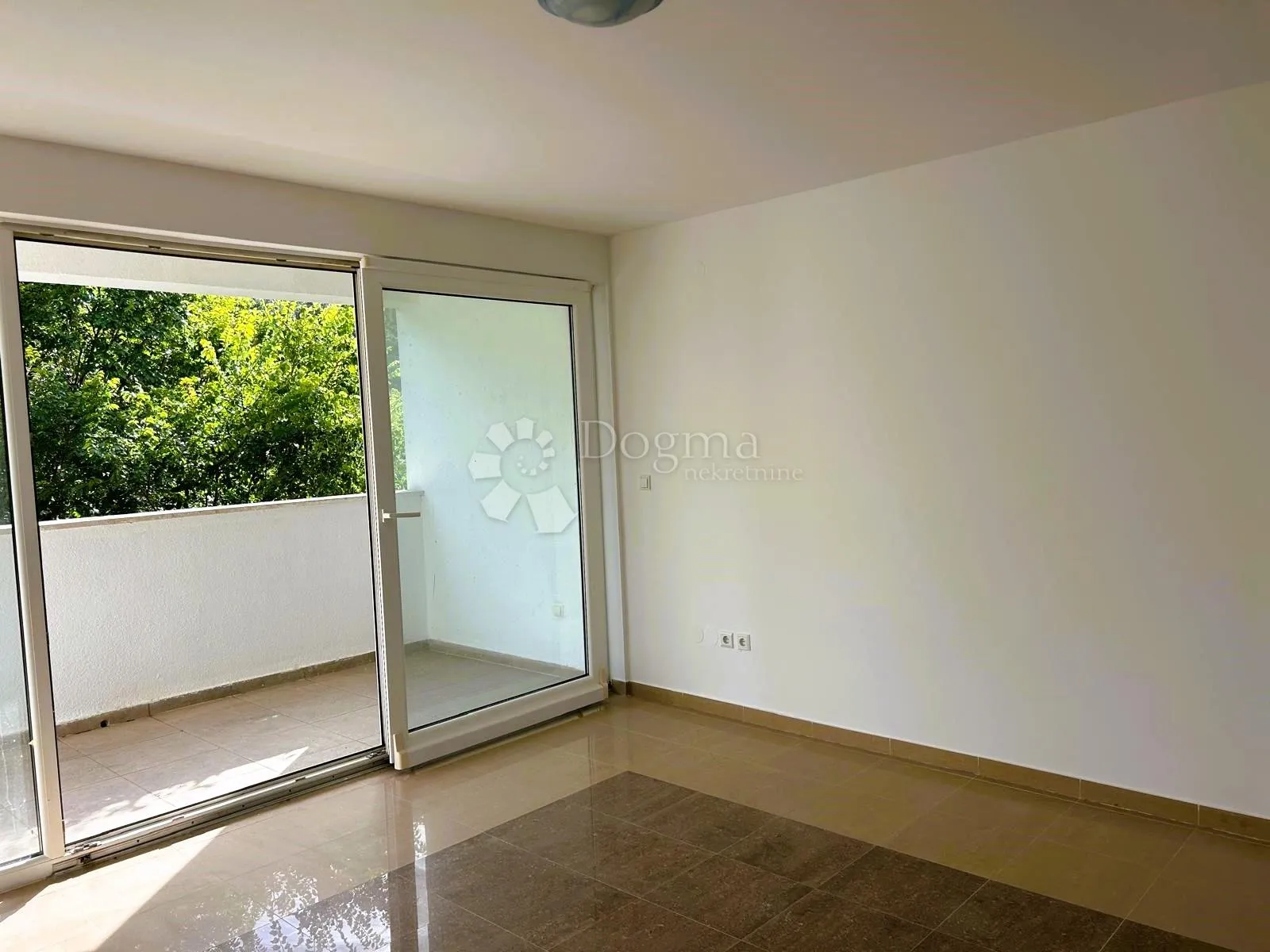 mir i more – apartman na dvije etaže - slika 14