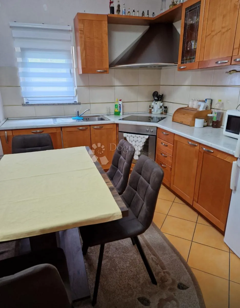 2 u 1 nekretnina: 3s+db stan + apartman s okućnicom - slika 6