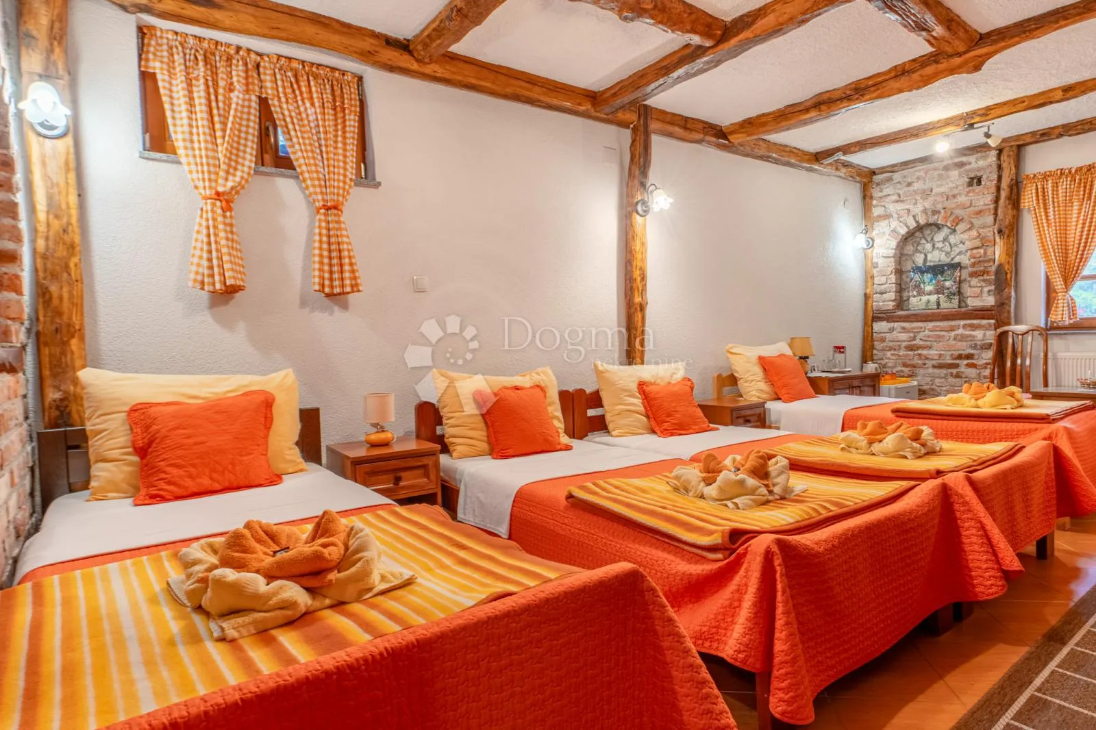 pet jedinstvenih kuća u plitvicama opremljenih za turizam - slika 25