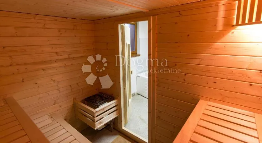 predivna apartmanska kuća! - slika 12