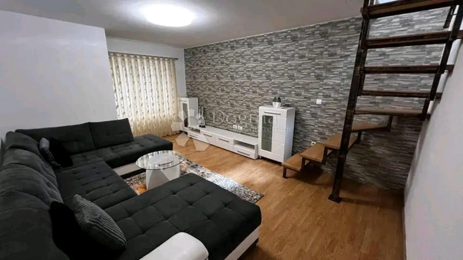 samostojeća kuća u bujama - slika 2