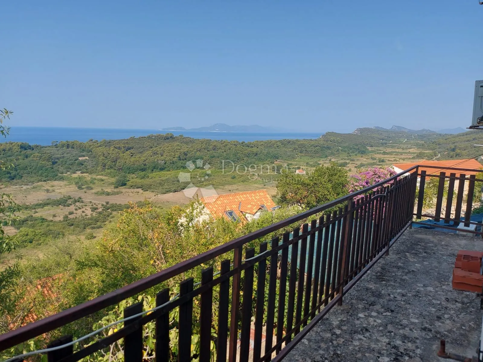 autentična kamena kuća na otoku šipanu - slika 1