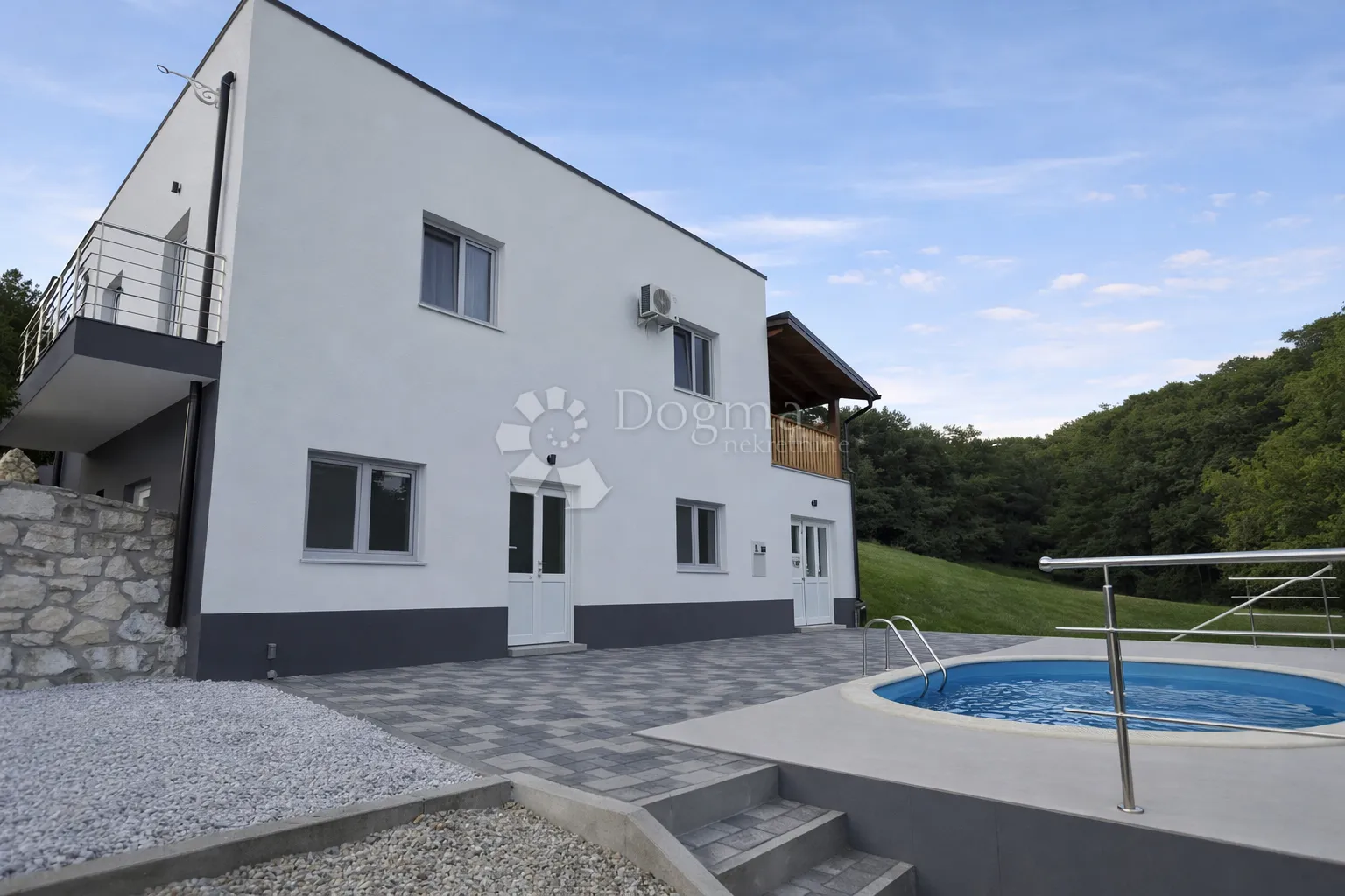 moderna kuća s bazenom i panoramskim pogledom - slika 3