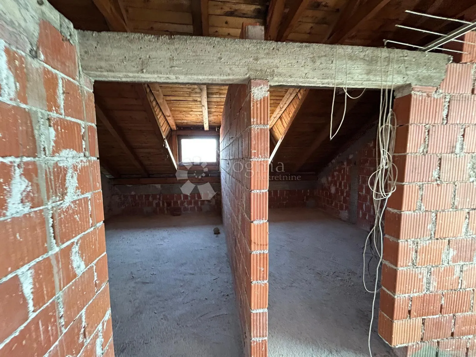 prilika, kuća 670m2, svetice, 960€/m2 !! - slika 9