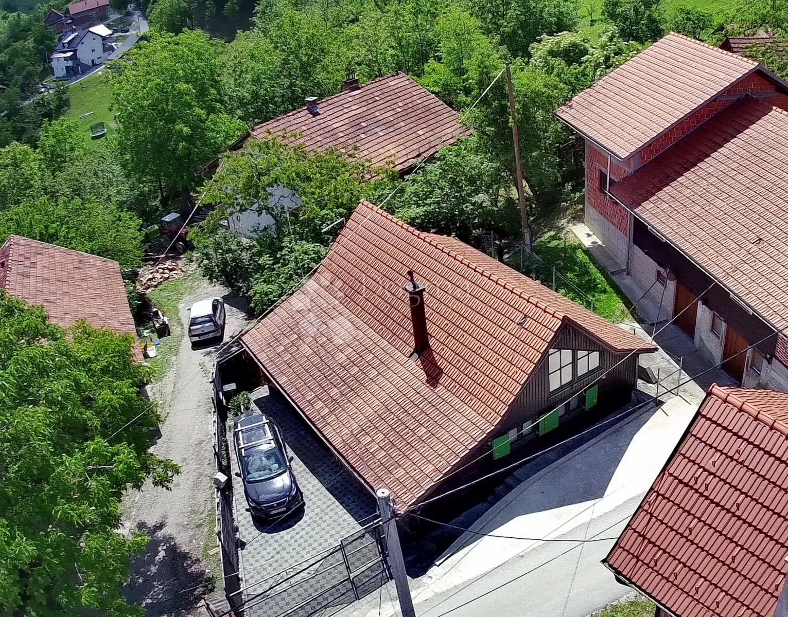 vikend kuća u prirodi nadomak zagreba – mir, šuma i pogled, odmah useljivo - slika 20