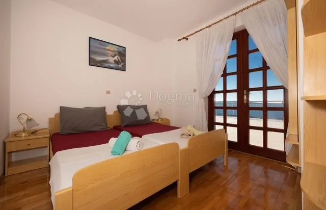 crikvenica,dvije kuće na velikom imanju,i panoramskim pogledom na more - slika 17
