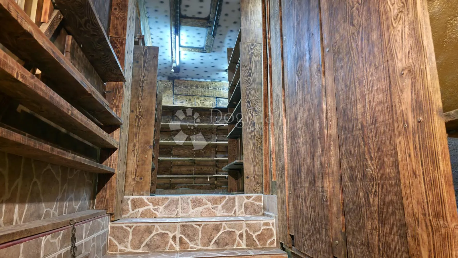 prodaja kuće, zagreb, ferenščica, 325m2 - slika 17