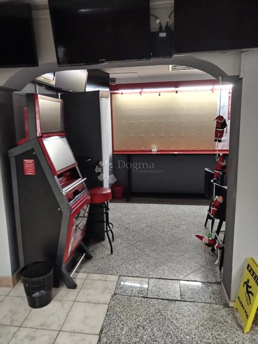poslovni prostor u samom centru grada - slika 13