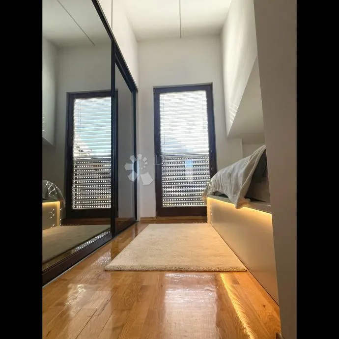 smart luksuzni penthouse u srcu samobora - slika 14