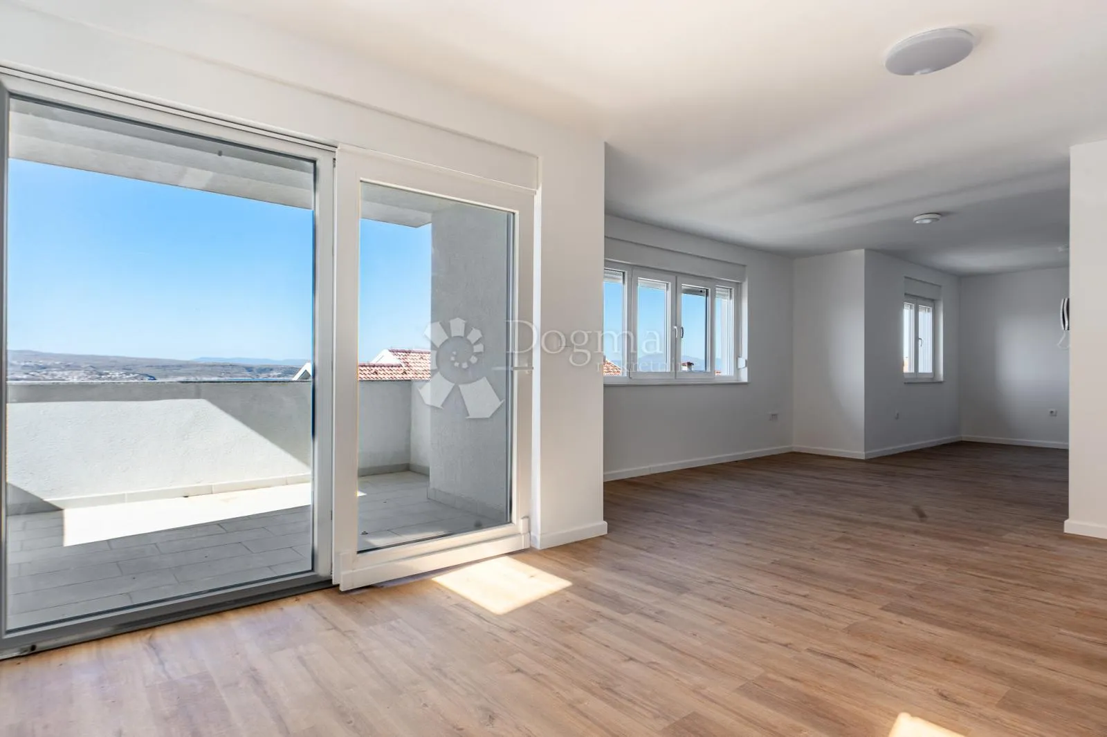 prekrasan apartman sa pogledom na more - slika 2