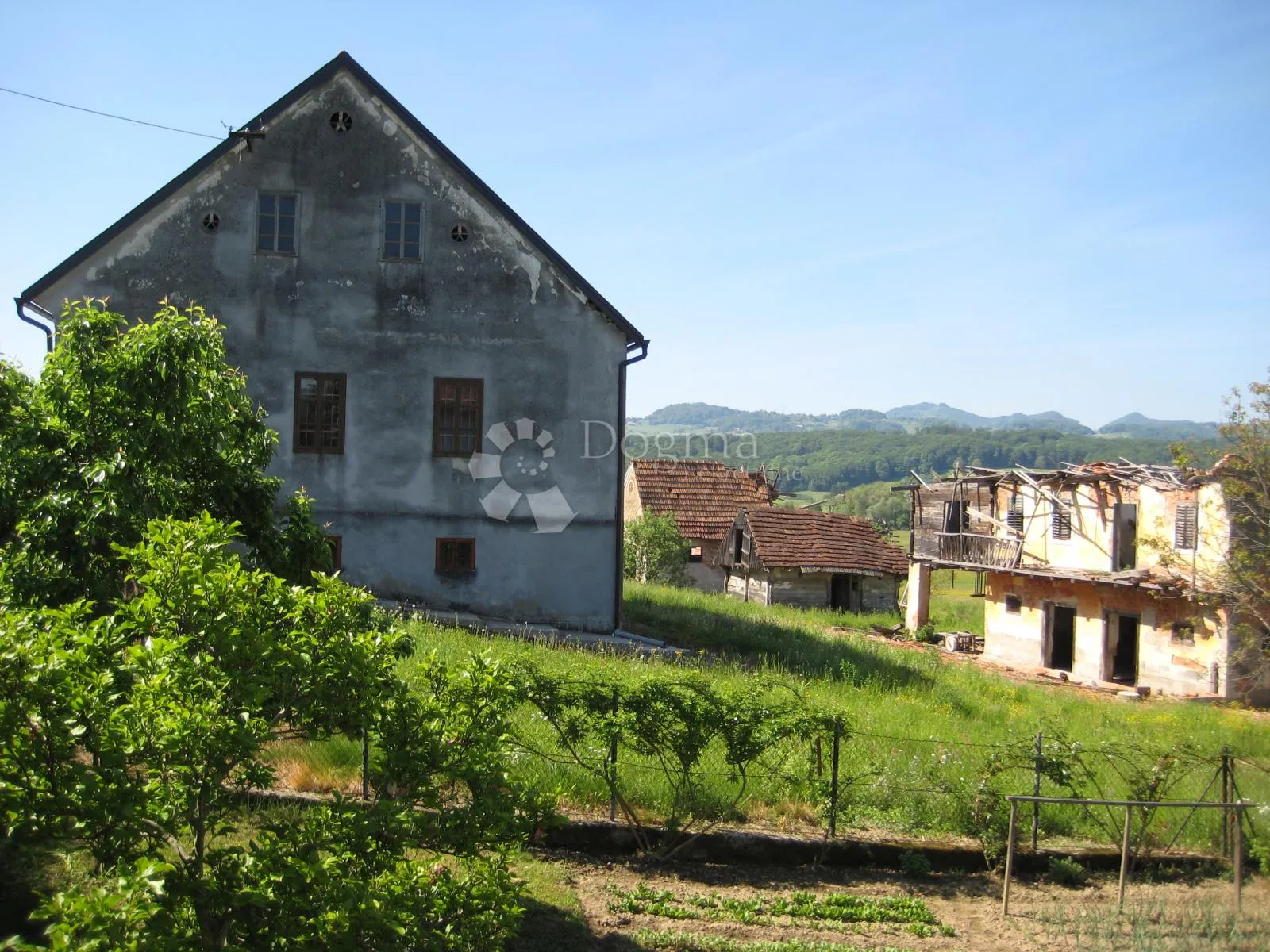 kuća starina djelomično renovirana sa 34.390m² zemljišta! - slika 13