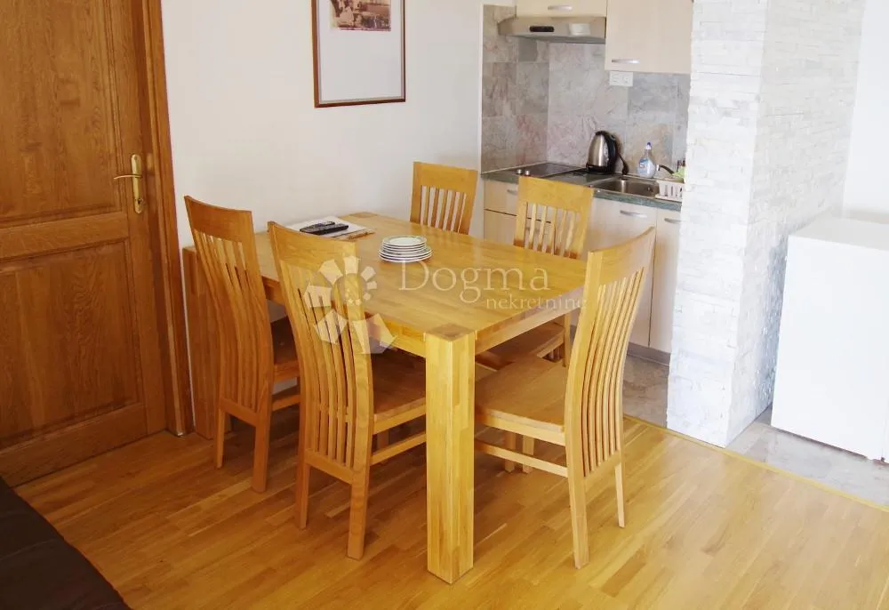 apartmanska kuća s bazenom na frekventnoj lokaciji! - slika 30