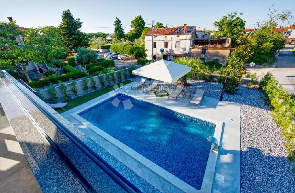nova villa s bazenom, saunom i jacuzzijem - slika 22