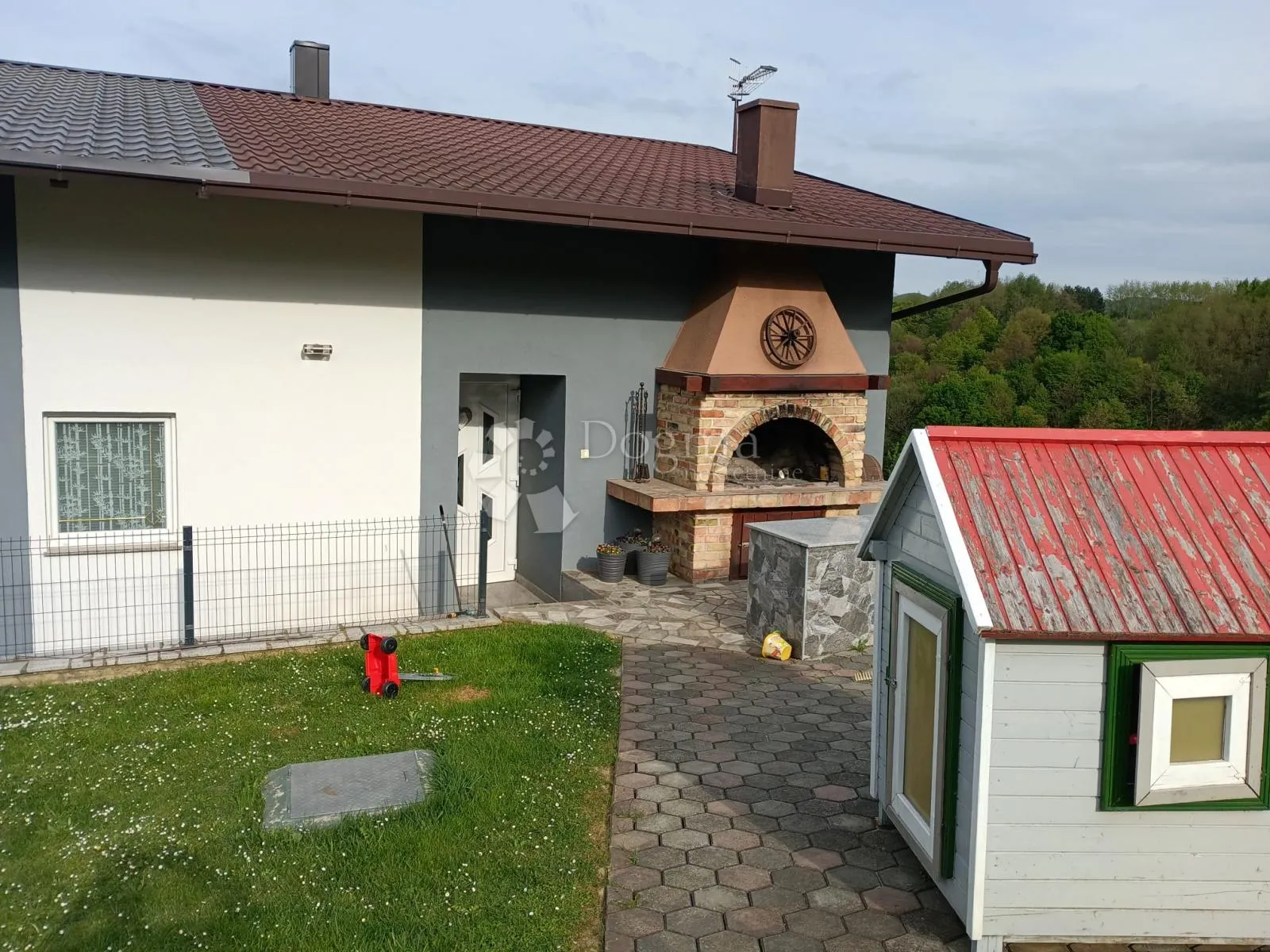 prekrasne kuće u bajkovitom okruženju - slika 8