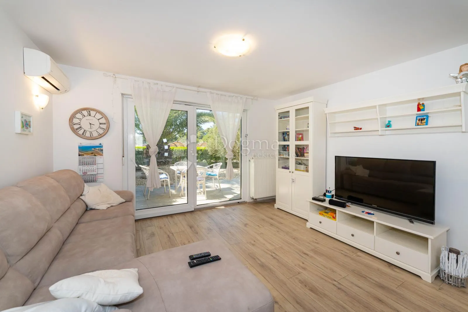 zaton-nin,luksuzna apartmanska kuća uz plažu,3 apartmana,pogled na more - slika 19